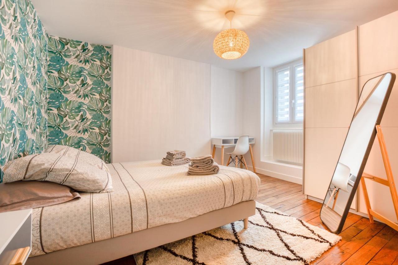 Maison Bourgeoise Haussmannienne - Gites De France ลิมอจส์ ภายนอก รูปภาพ
